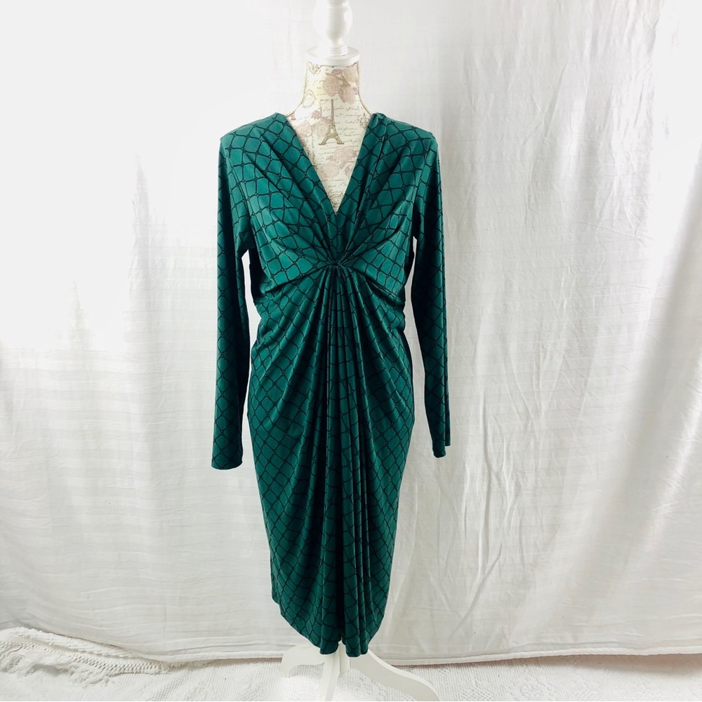 Leota Maternity Dress Birds and Bees Green with Chain Print Size Large Ruched